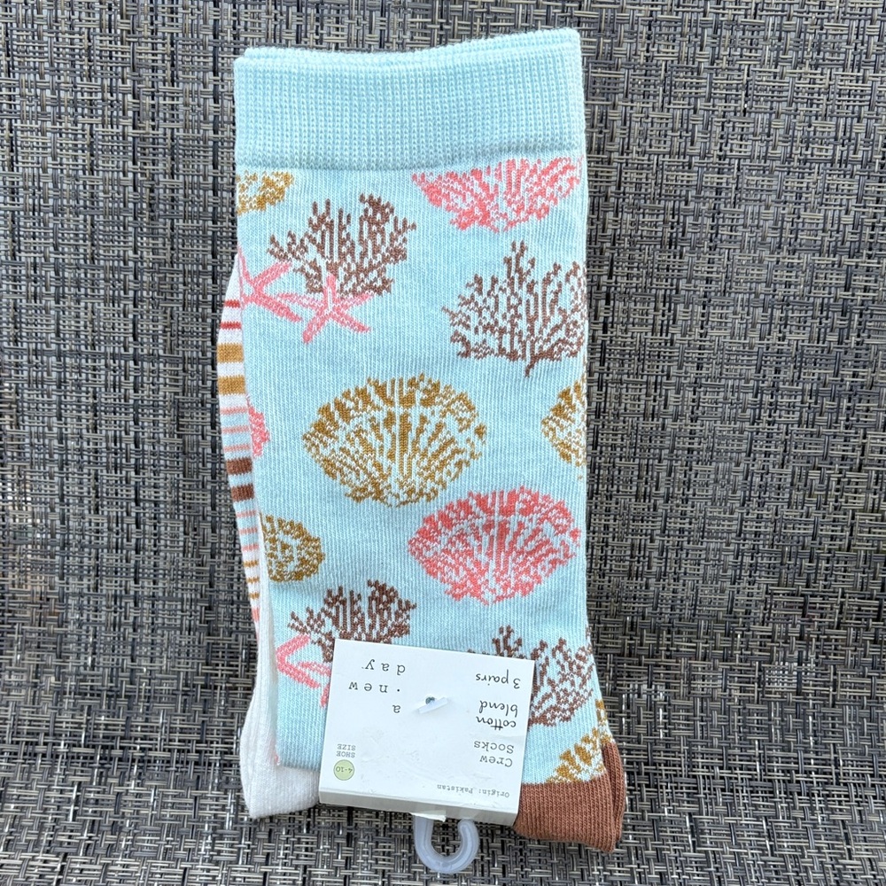 NWT Socks Sea Life 3 pr.- Blue, Pink, Brown Crew Socks, Cotton Blend